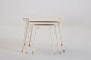 Tables gigognes